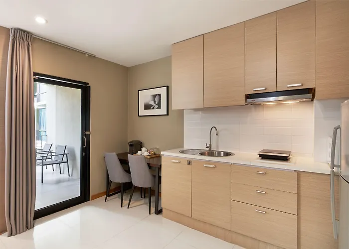 Altera Hotel And Residence By At Mind
