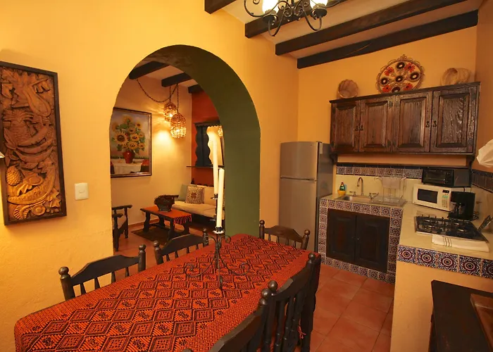 Casa Mia Suites