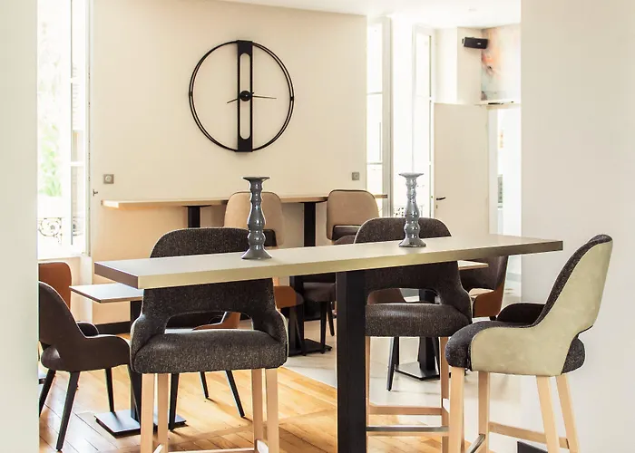 Logis Hotel Villa C Hotel