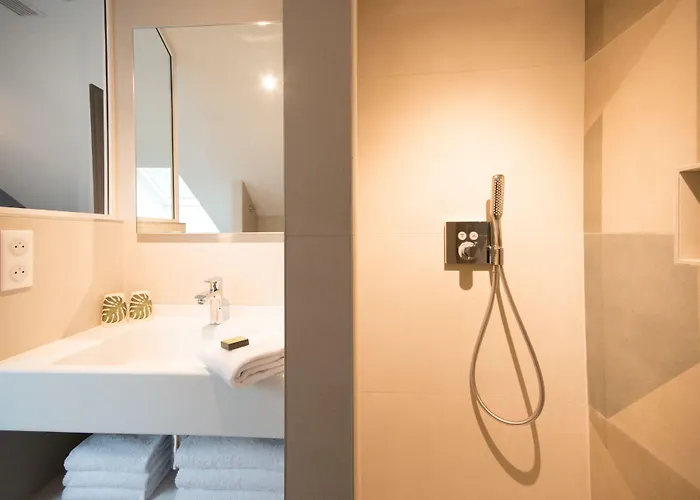 Logis Hotel Villa C Hotel
