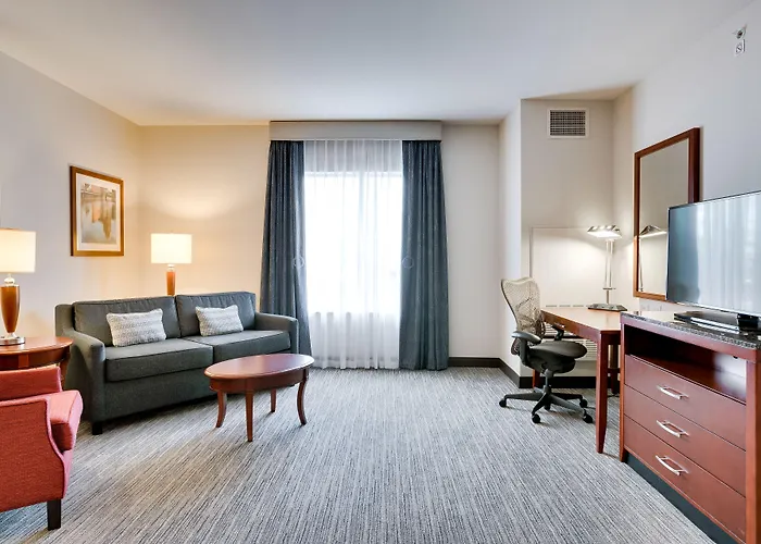 Hilton Garden Inn Milwaukee Airport