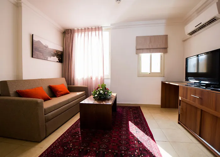 Ramon Suites By Smart Hotels