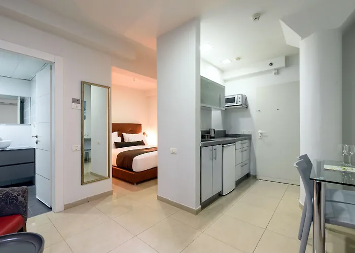 Sea Land Suites - By Echo Hotels