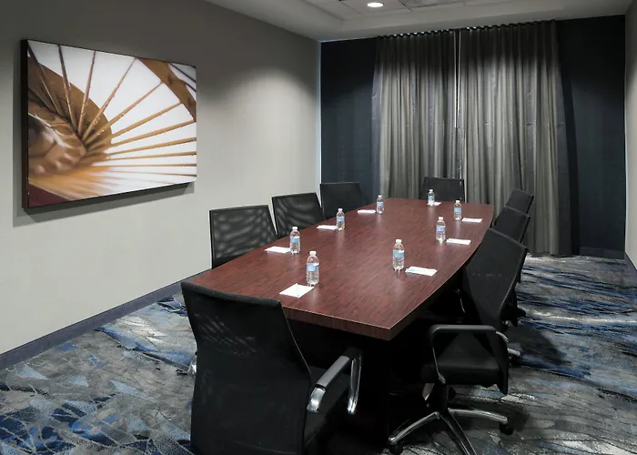 Fairfield By Marriott Inn & Suites Orlando At Seaworld