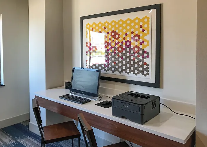 Holiday Inn Express & Suites Lubbock West By Ihg