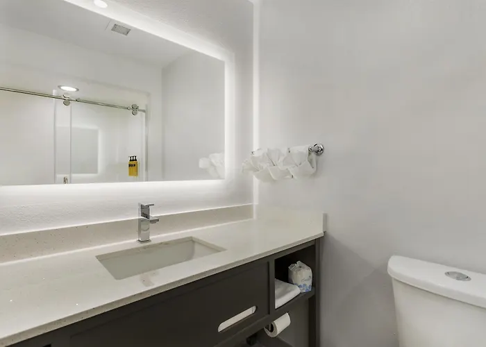 Best Western Plus First Coast Inn And Suites