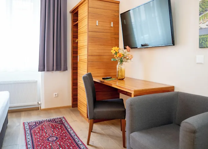 Das Jedermann Boutiquehotel Mit Stadtgarten