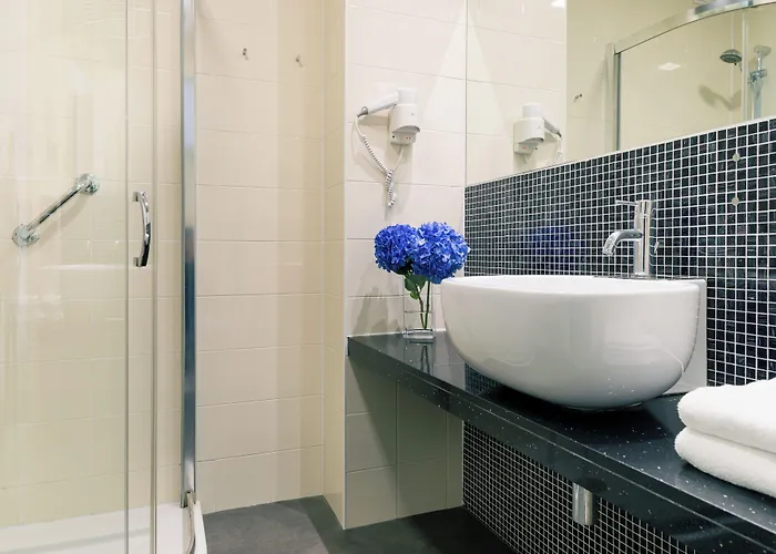 Michelino 75 By The Sydney Hotel