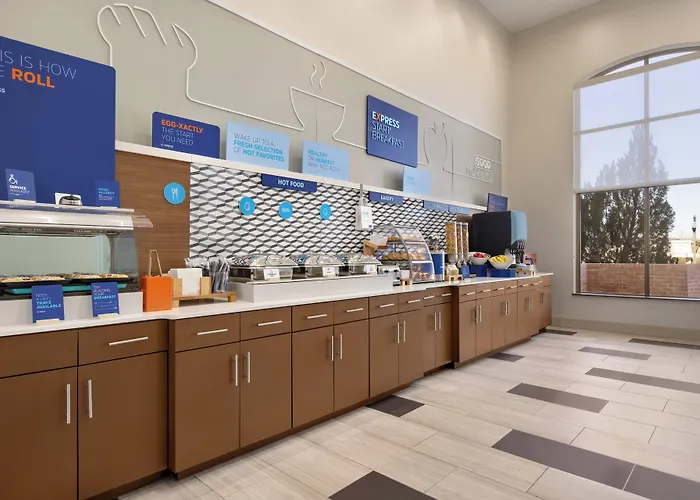 Holiday Inn Express Hotel & Suites Opelika Auburn By Ihg