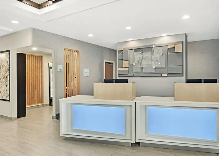 Holiday Inn Express & Suites Culpeper By Ihg