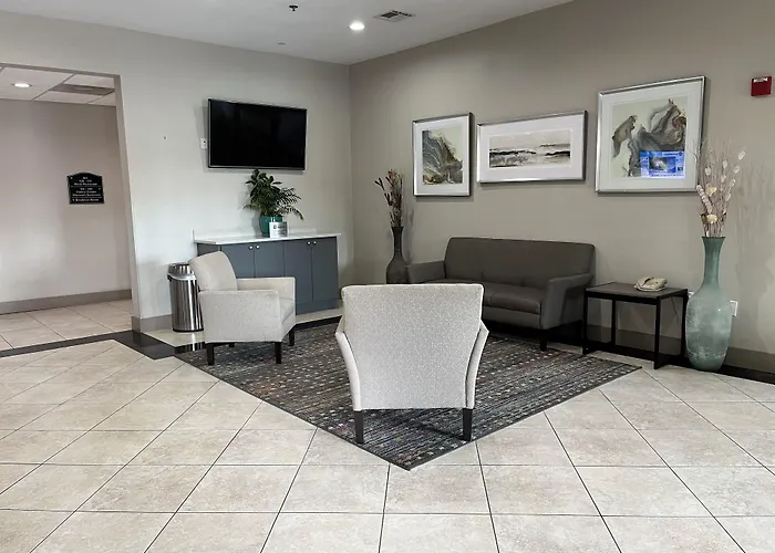 Best Western Cleveland Inn & Suites