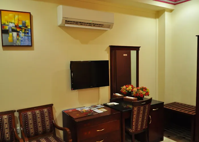 Al Bahjah Hotel