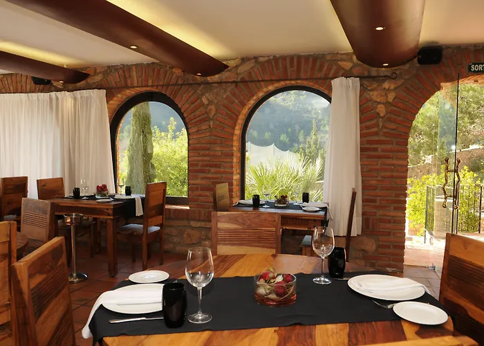 La Figuerola Hotel & Restaurant