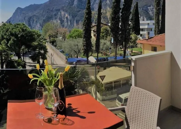 Hotel Gardesana Riva del Garda