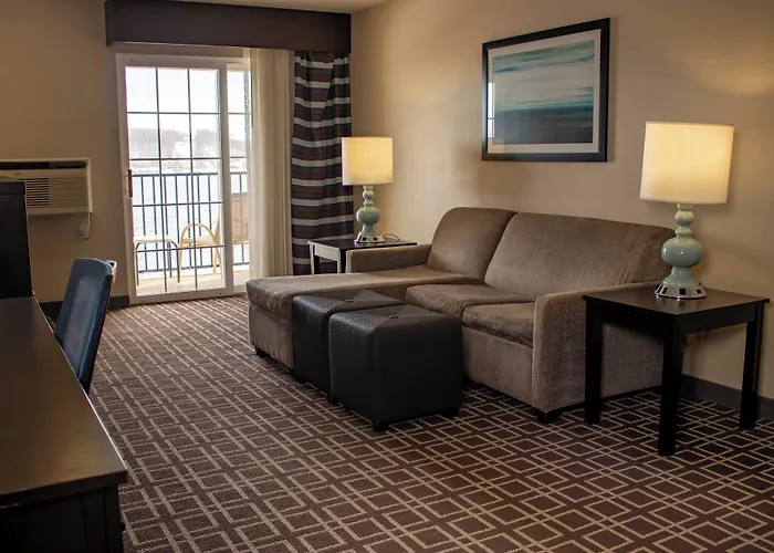 Holiday Inn Express Le Claire Riverfront-Davenport By Ihg