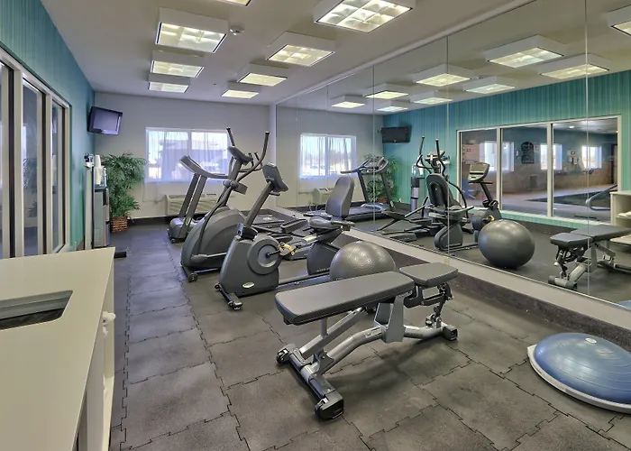 Holiday Inn Express & Suites Portales By Ihg