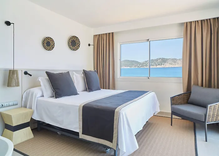Invisa Hotel Club Cala Verde