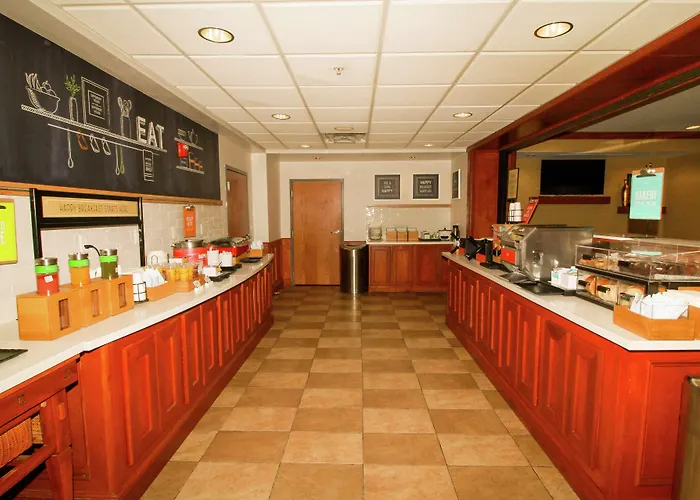 Hampton Inn Commerce/Novi