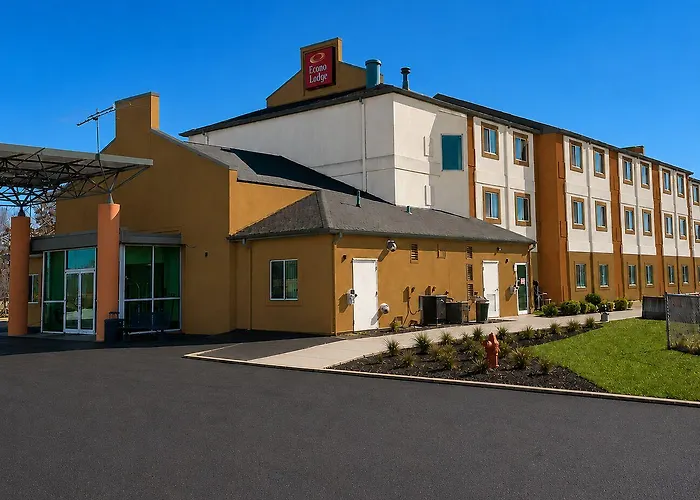 Econo Lodge Menomonie