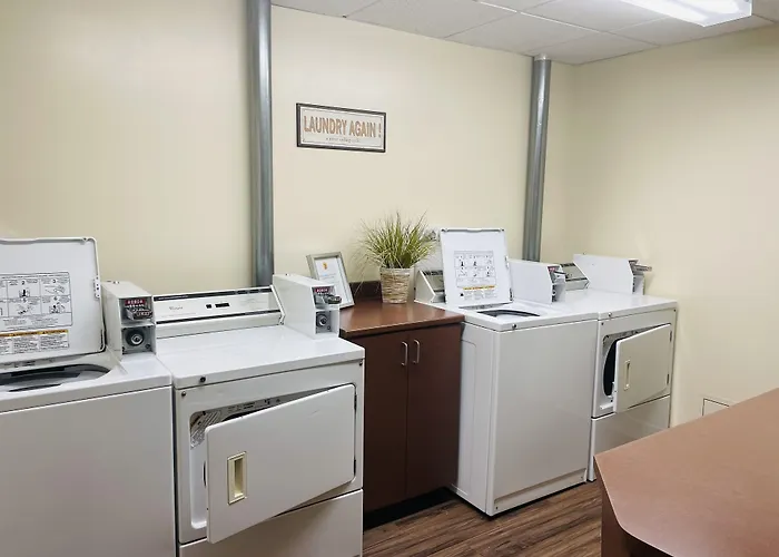 Super 8 By Wyndham Amherst Ns