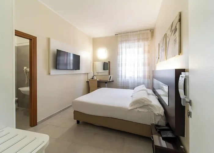 Hotel University