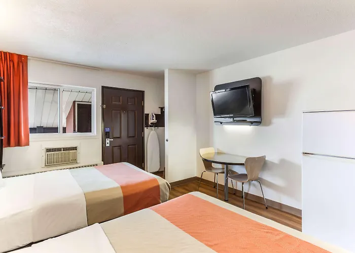 Motel 6-Lethbridge, Ab