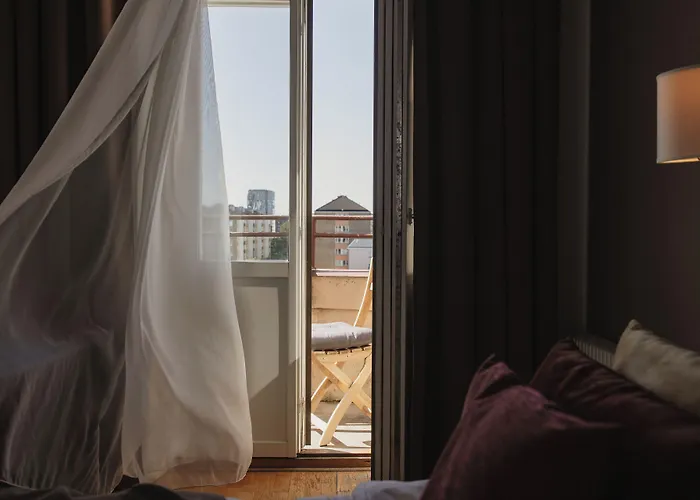Home Hotel Drott