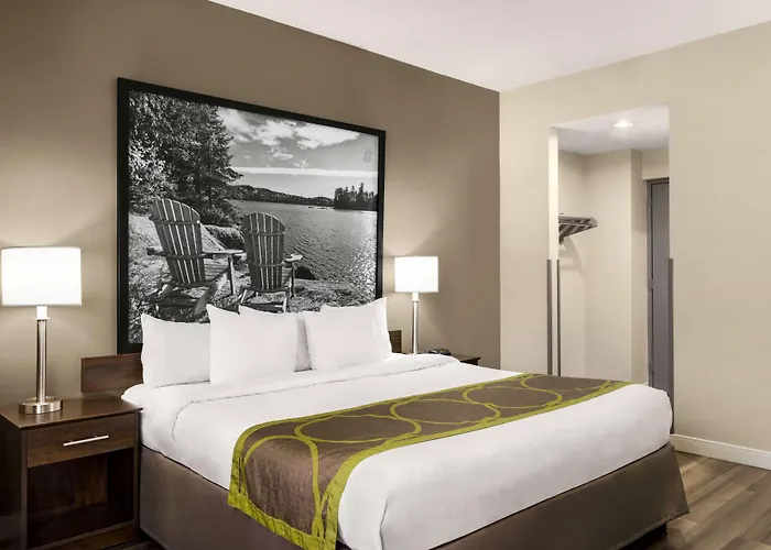 Super 8 By Wyndham Sarnia On