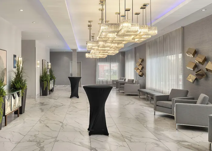 Hampton Inn & Suites Montreal-Dorval