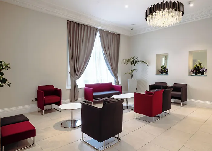 London House Hotel