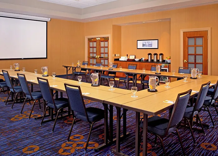 Courtyard By Marriott Baltimore Downtown Inner Harbor