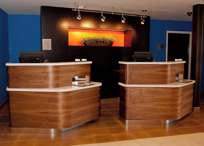 Courtyard By Marriott Cincinnati Airport