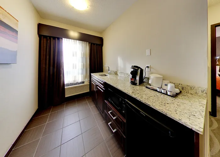 Holiday Inn Express Hotel & Suites - Edmonton International Airport By Ihg