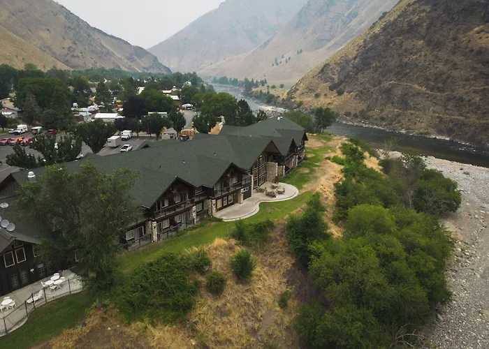 Best Western Plus Salmon Rapids Lodge
