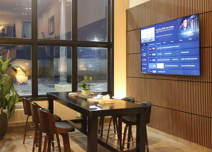 Alliance Hotel & Suites, A Howard Johnson By Wyndham