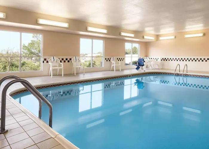 Country Inn & Suites By Radisson, Davenport - Quad Cities