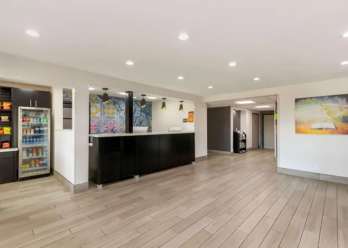 La Quinta By Wyndham Des Moines West Clive