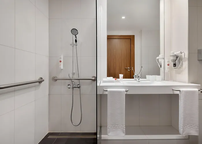 Ramada By Wyndham Lisbon