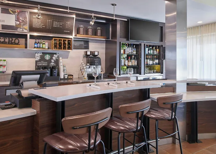 Courtyard By Marriott Detroit Livonia