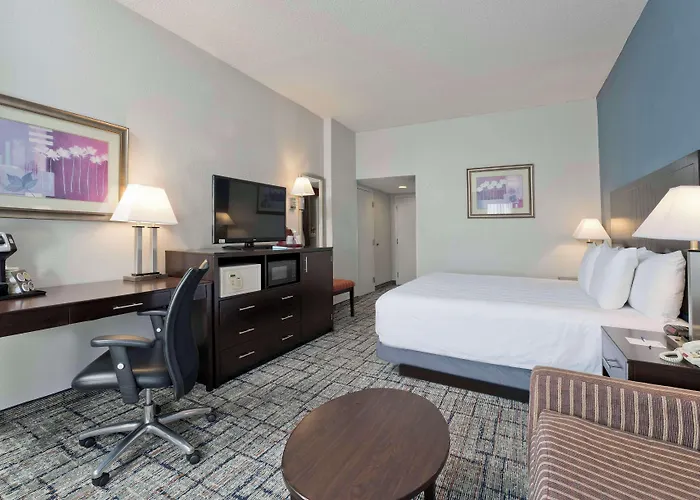 Best Western Plus Hotel&Conference Center
