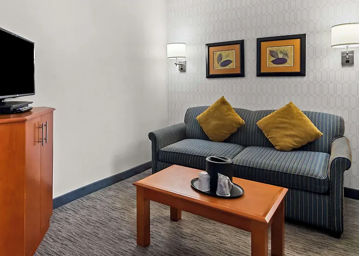 Best Western Plus Langley Inn
