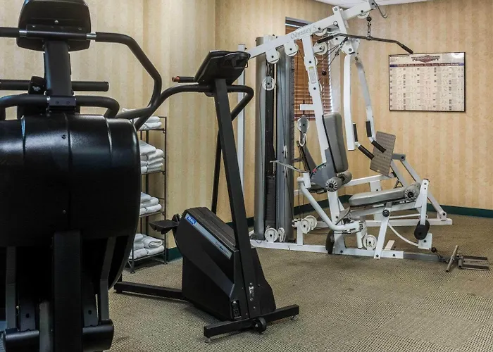 Quality Suites Lake Wright - Norfolk Airport