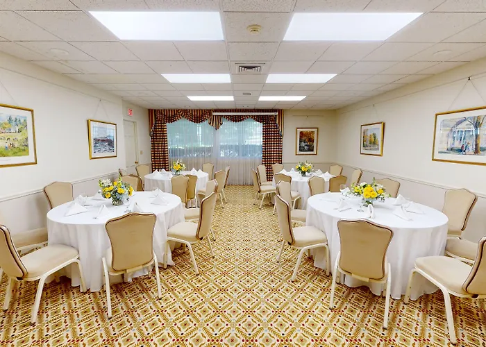 The Farmington Inn And Suites