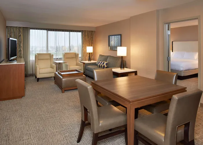 Doubletree By Hilton Fresno Convention Center