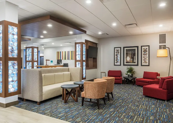 Holiday Inn Express & Suites West Plains Southwest By Ihg