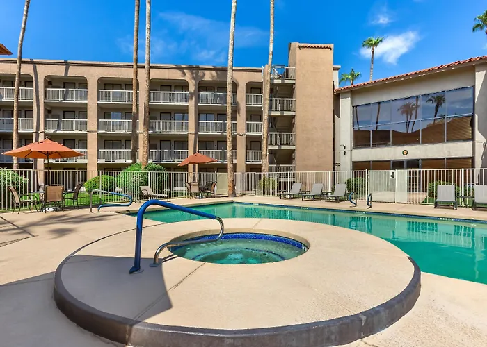 Best Western Plus Scottsdale Thunderbird Suites