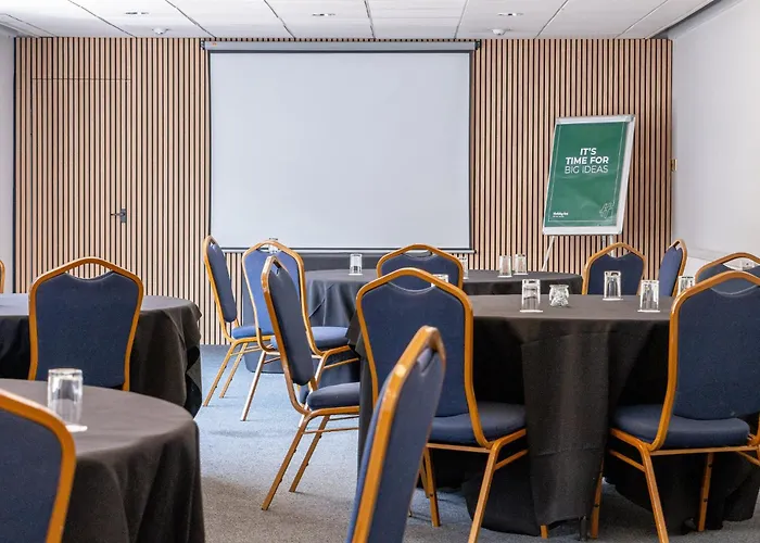 Holiday Inn Newport By Ihg