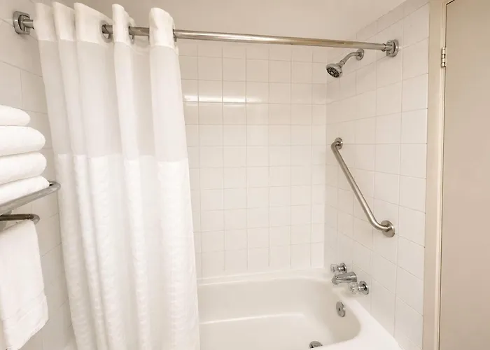 Ramada By Wyndham Trenton