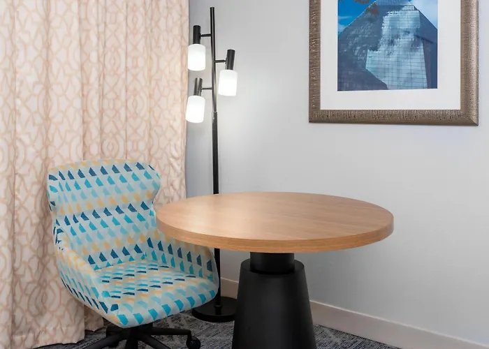Hampton Inn & Suites Springfield Downtown