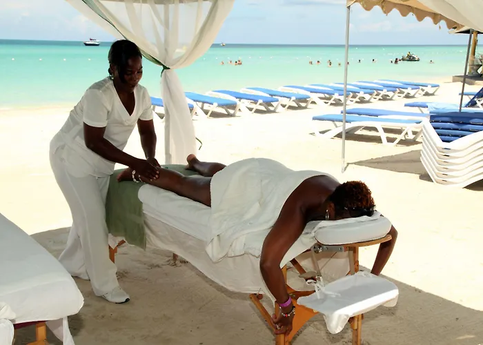 Negril Treehouse Resort